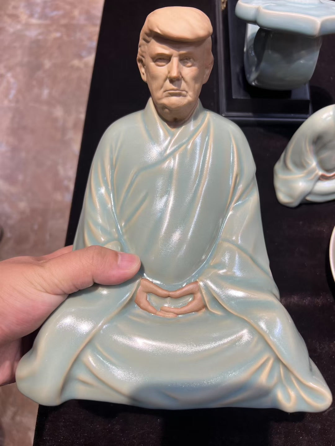 Anyicon Trump-Themed Ru Ware Porcelain Tea Pet(Limited to 30 pieces)