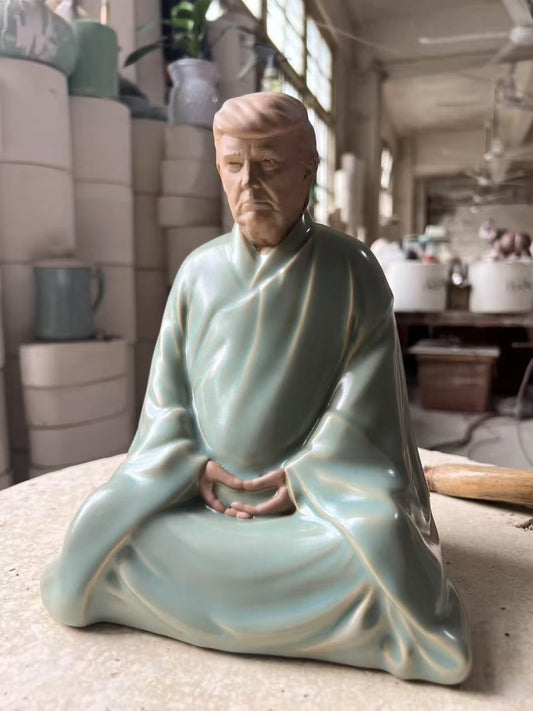 Anyicon Trump-Themed Ru Ware Porcelain Tea Pet（Limited to 30 pieces）